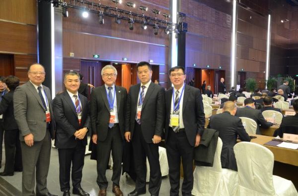 总经理与参与论坛的兖矿集团、日本东芝公司代表